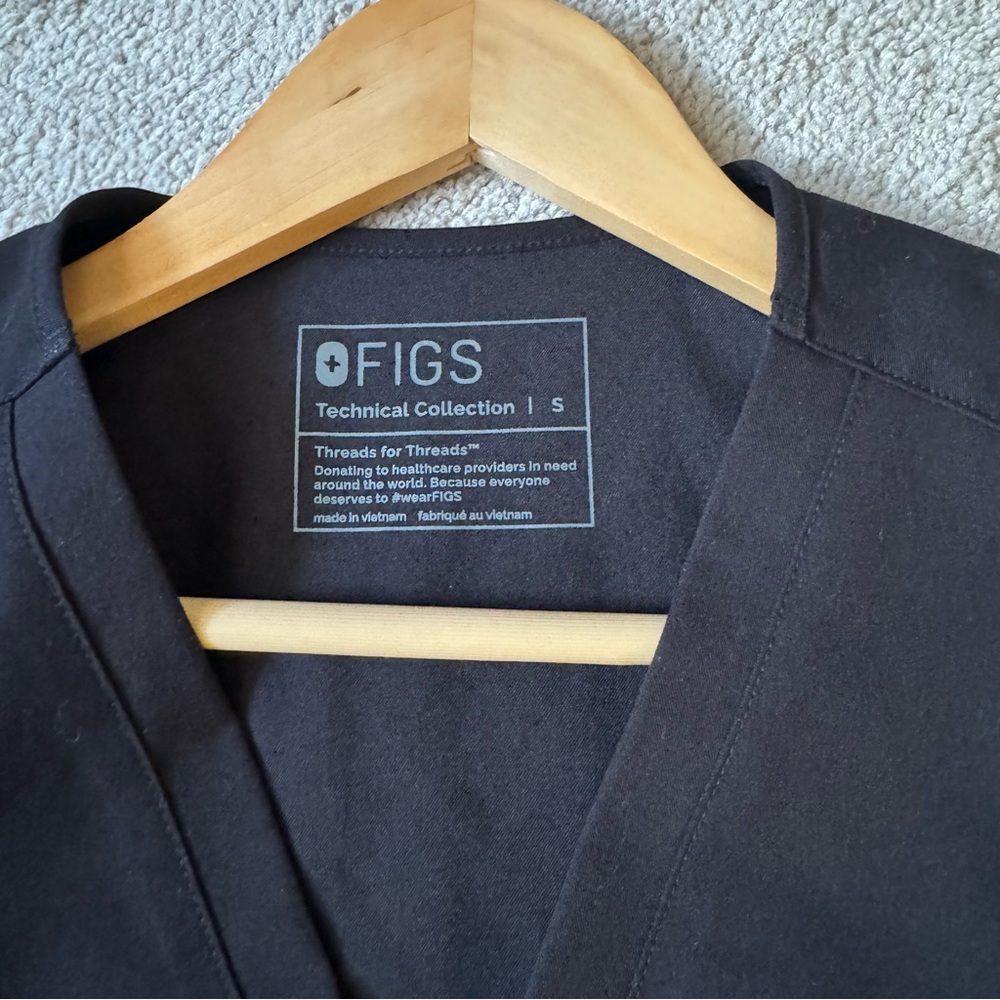 Figs Technical Top - image 3